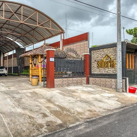 Hotel Reddoorz Syariah Near Kebon Rojo Park Blitar Exteriér fotografie